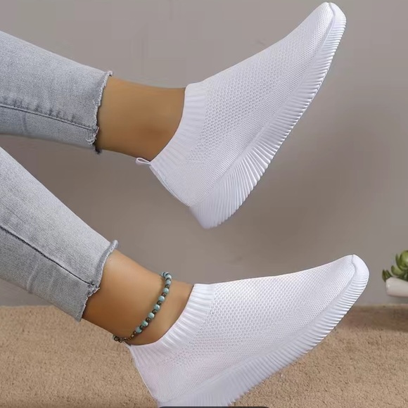 Sock Shoes - Picture 1 of 2